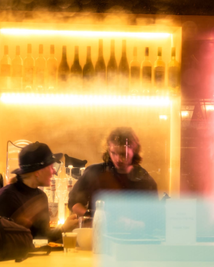 Wine bar